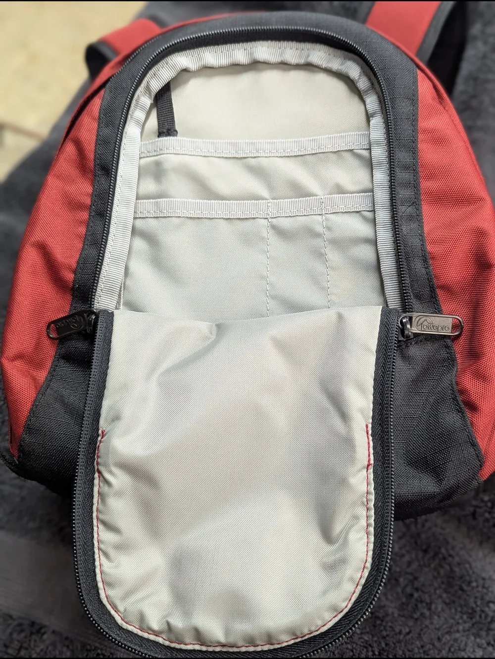 Lowepro Micro Trekker 100 Camera Backpack DSLR Bag Padded Dividers Compact